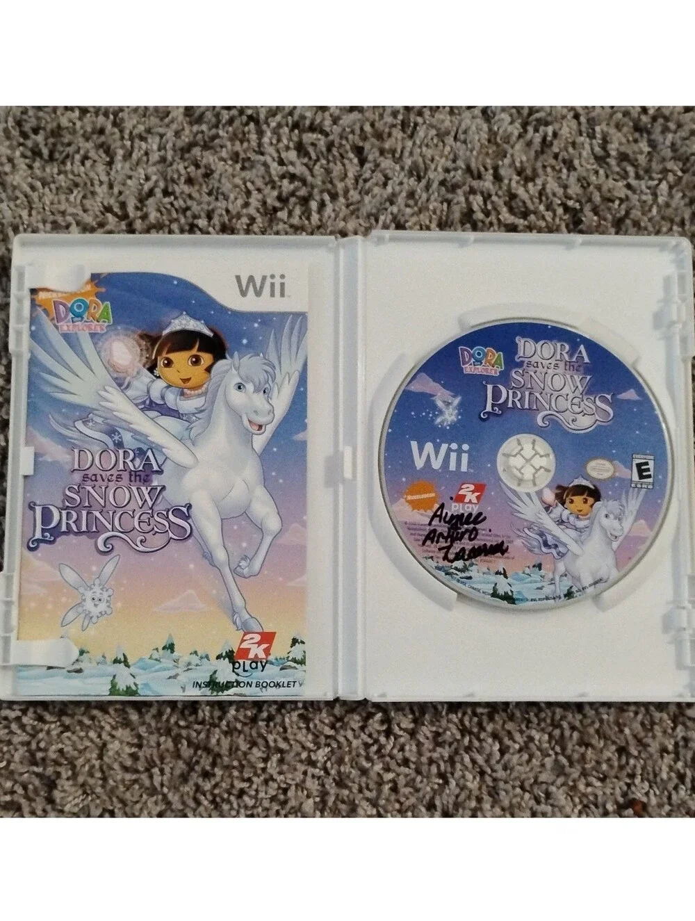 Dora the Explorer: Dora Saves the Snow Princess (Nintendo Wii) - Complete in Cas